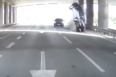 Spektakularny wypadek na ulicach Warszawy