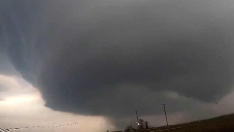 Chcieli trafić na tornado. Szybko wpadli w pułapkę