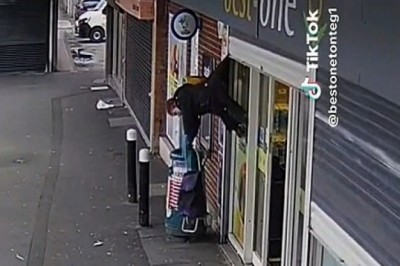 Babcia kaskaderka, pierwsza na otwarciu sklepu