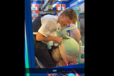 Wlazł do automatu z pluszakami i nie mógł wyjść