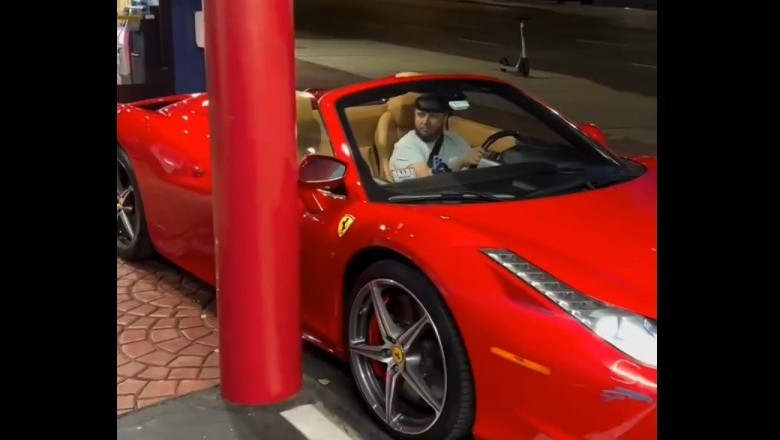 Kiedy lusterko w Twoim Ferrari jest całkowicie zbędne
