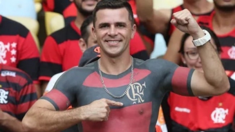 Brazylijski kibic wytatuował sobie koszulkę Flamengo. Rok pracy i 90 godzin pod igłą
