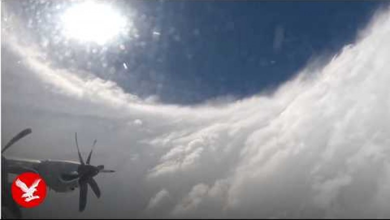 Cisza, spokój i niesamowity widok. Łowcy huraganów nagrali jak wlecieli do wnętrza huraganu Melissa