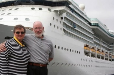 Emeryci z Australii spędzają życie na statkach wycieczkowych. Odbyli już prawie 50 rejsów, bo… wychodzi taniej niż dom spokojnej starości