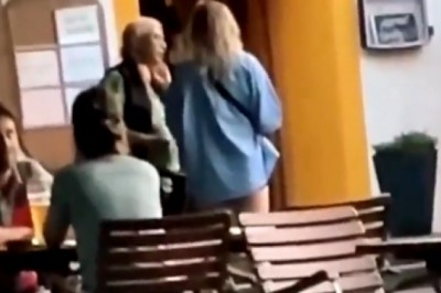 Wkurzona dziewczyna kontra kelnerka. Doliczyła sobie napiwek bez żadnego pytania