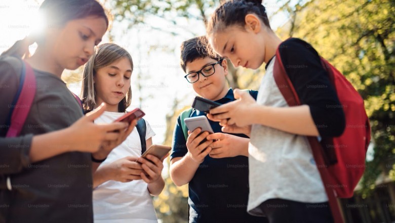 Australia czyści internet: miliony kont dzieci zniknęły w miesiąc