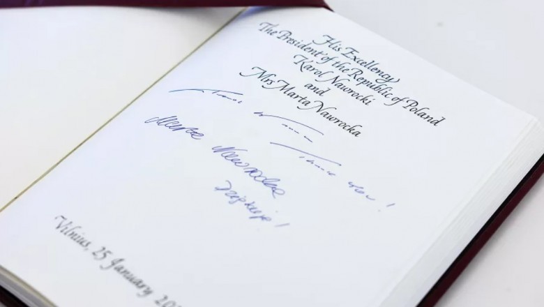 Podpisy Nawrockich pod lupą grafolożki. Co zdradza kilka kresek w księdze?