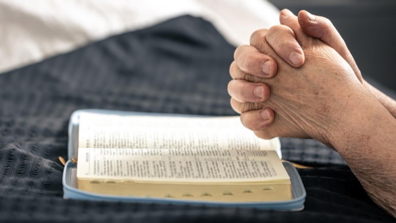 Uwierzyła, że to prawdziwa akcja policji, bo kazali przysiąc na Pismo Święte. Tak straciła ponad 150 tys. zł