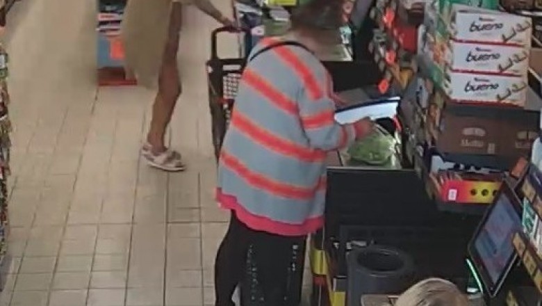 „Przedsiębiorcza Grażyna” poznała kod serwisowy kasy. Przez 4 miesiące oszukiwała Biedronkę na samoobsłudze