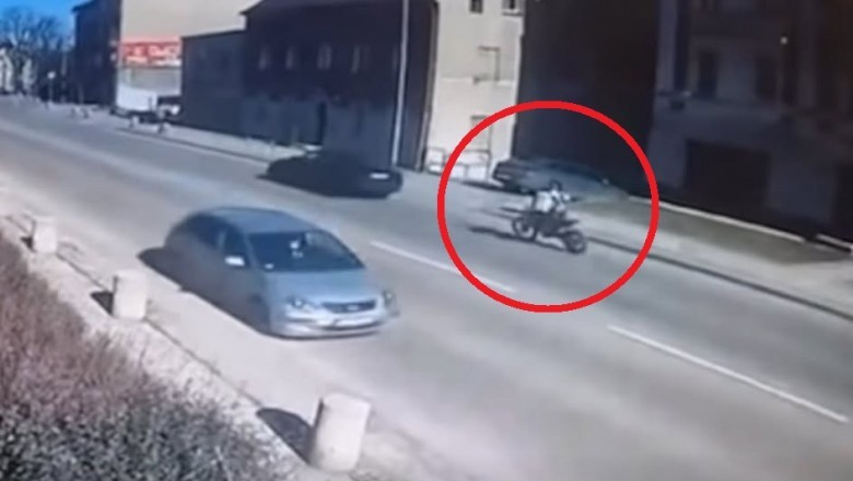 Nagranie z pościgu za 21-letnim kierowcą motocykla w Wałbrzychu. Policja wydała oświadczenie.