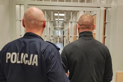 W sieci znalazł wpis, że jest poszukiwany. Pojechał na komendę „to wyczyścić” - odsiedzi 22 miesiące