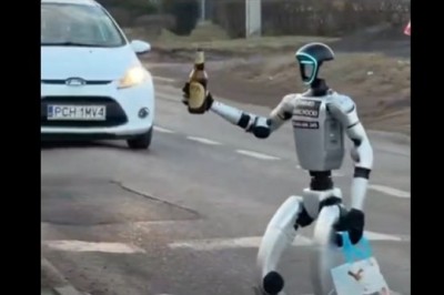 Wielu myślało, że to nagranie to AI. Okazuje się, że robota można spotkać na mieście