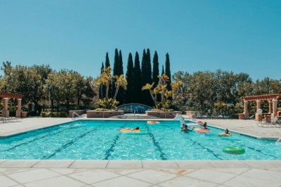 Kobiety topless na basenach w kolejnym niemieckim mieście. Władze tłumaczą to równością