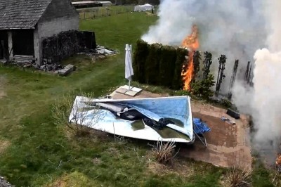 Sąsiad zwyzywał, a następnie podpalił sąsiada. Został aresztowany na 3-miesiące. Policja opublikowała nagranie.