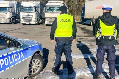 Śledztwo umorzone po śmierci kierowcy ciężarówki na S3. Prokuratura: policjanci nie zawinili